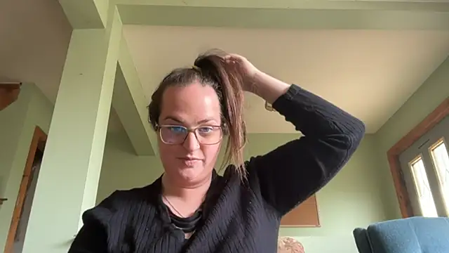 Quinnrose0420 online show from September 17, 2025, 7:04 pm