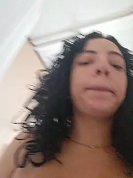 Sweet-diamondxxx online show from December 17, 2025, 12:11 pm