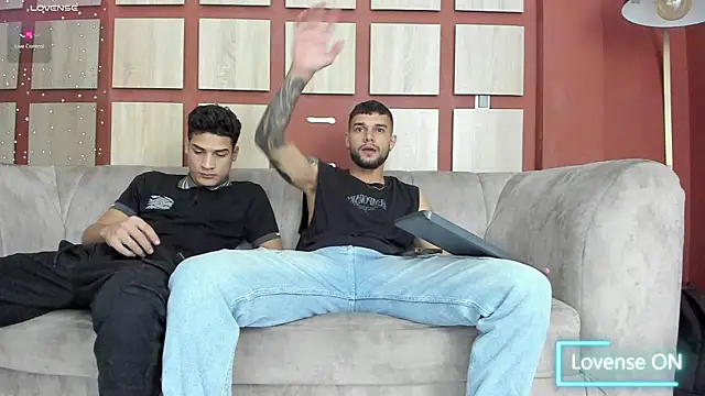 hot day online show from March 9, 2025, 1:35 am