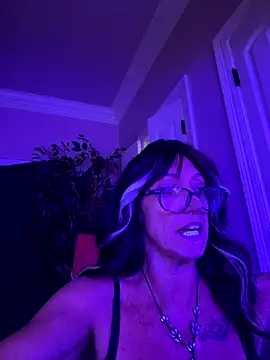 karrmmaa online show from November 16, 2025, 2:28 am