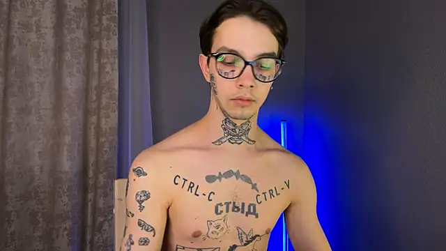 anahori  simon online show from January 18, 2025, 12:57 pm