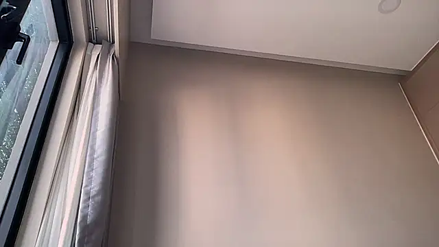 anahori  simon online show from March 1, 2026, 2:02 am