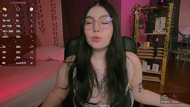 Arizonaa Muse online show from December 3, 2025, 3:58 am