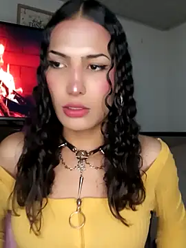 Lanna hott  online show from November 10, 2025, 10:53 pm