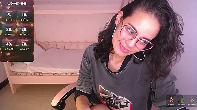 Snapshot of Tyna_ch chatting on December 11, 2024, 11:32 pm Tyna ch online show from December 11, 2024, 11:32 pm