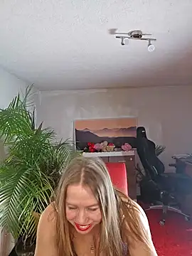 Supertitten95DD online show from February 10, 2025, 9:14 am