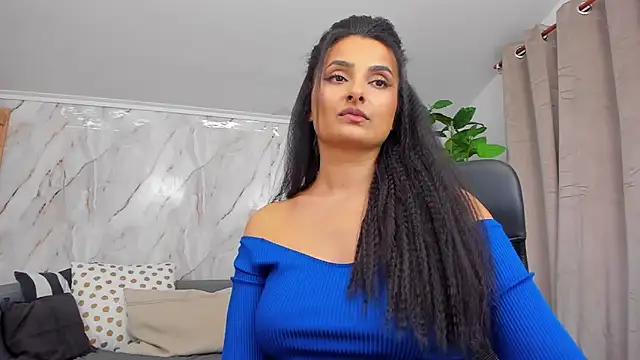 Snapshot of JennaPrice chatting on March 6, 2025, 5:54 pm JennaPrice online show from March 6, 2025, 5:54 pm