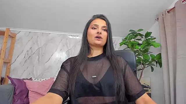 Snapshot of JennaPrice chatting on September 28, 2025, 4:01 pm JennaPrice online show from September 28, 2025, 4:01 pm