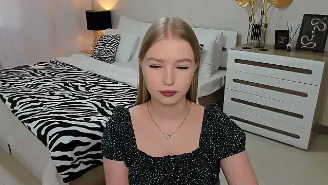 shy  lady online show from February 5, 2025, 11:02 am