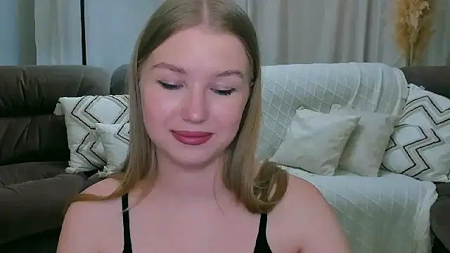 Snapshot of shy__lady chatting on April 21, 2026, 2:15 am shy lady online show from April 21, 2026, 2:15 am