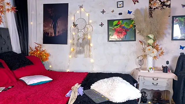 Kyara Queen online show from March 1, 2026, 4:53 pm