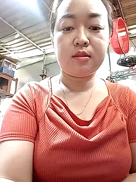 VyOanh2K online show from March 10, 2025, 1:56 am