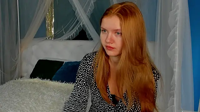 Eva  Lewis online show from February 3, 2026, 1:15 am