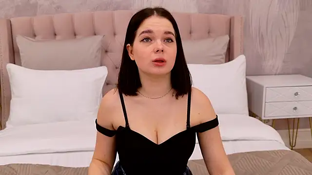 DeniseReese online show from March 16, 2025, 4:30 am