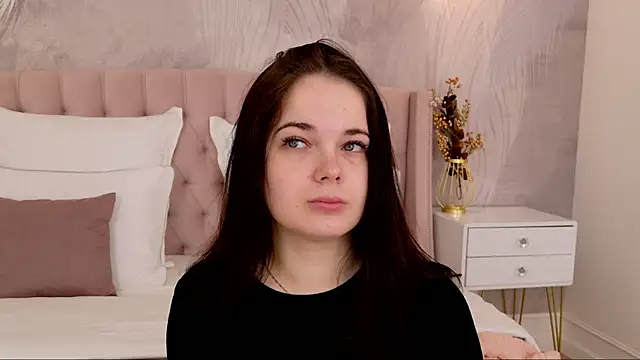 DeniseReese online show from October 21, 2025, 2:23 am