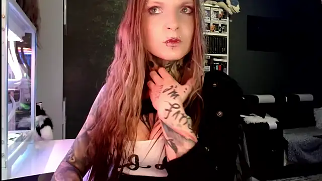 Snapshot of InesGold chatting on February 24, 2025, 7:30 pm InesGold online show from February 24, 2025, 7:30 pm