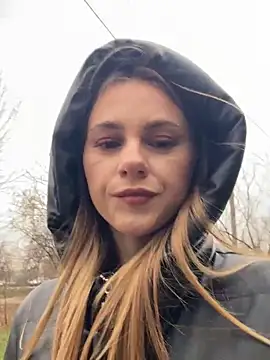 GraceTorrez online show from December 5, 2024, 11:38 am