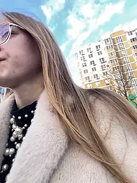 GraceTorrez online show from December 23, 2024, 6:44 am