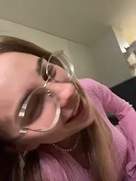 GraceTorrez online show from December 25, 2024, 11:11 am