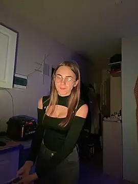 GraceTorrez online show from December 27, 2024, 2:12 pm