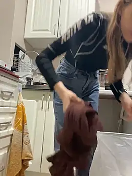 GraceTorrez online show from January 13, 2025, 12:45 pm