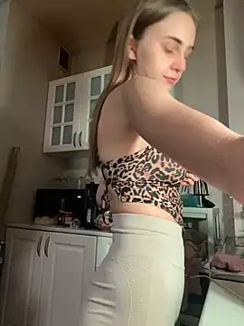 GraceTorrez online show from February 6, 2025, 12:16 pm