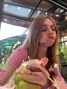 GraceTorrez online show from September 9, 2025, 3:33 pm