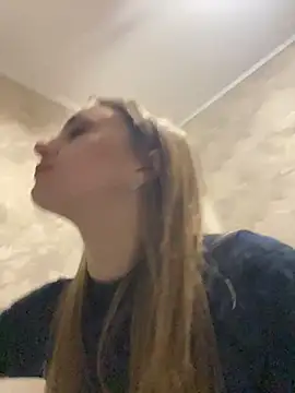 GraceTorrez online show from October 2, 2025, 10:06 pm