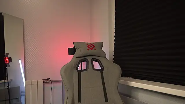 Bruno Banani online show from November 7, 2025, 4:40 pm