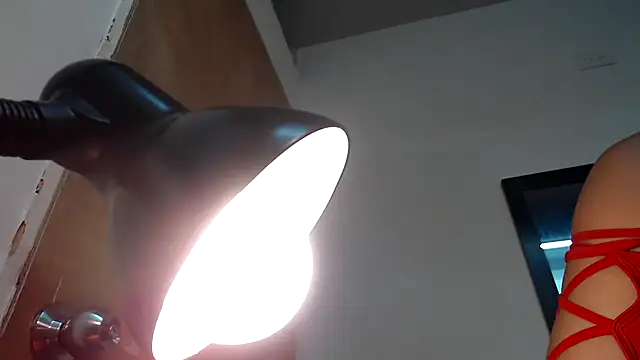 KristalTsXXX online show from April 8, 2026, 2:28 pm