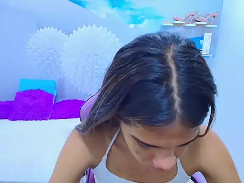 DEMI LEED online show from September 15, 2025, 11:43 am