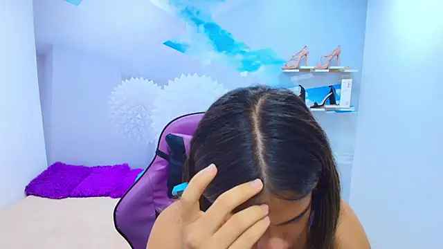 DEMI LEED online show from September 18, 2025, 1:13 pm