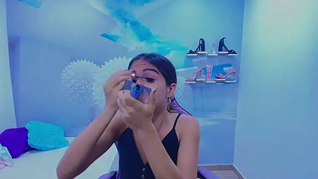 DEMI LEED online show from November 20, 2025, 11:32 am