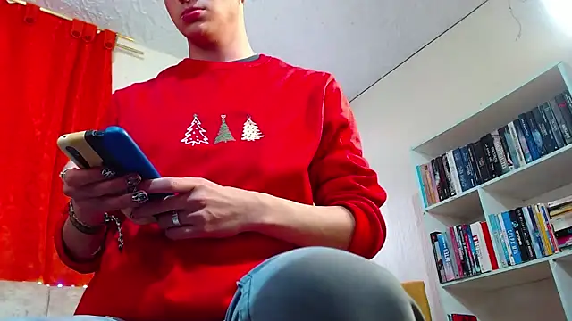 GabyThoms online show from December 29, 2024, 8:48 pm