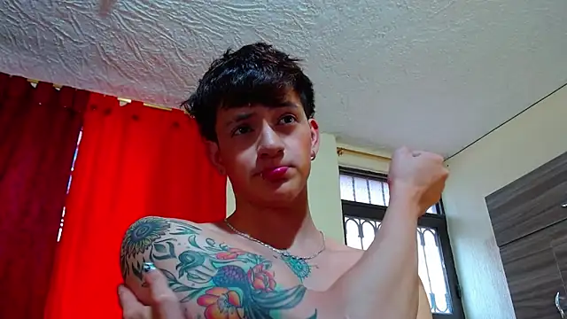 GabyThoms online show from January 4, 2025, 7:13 pm