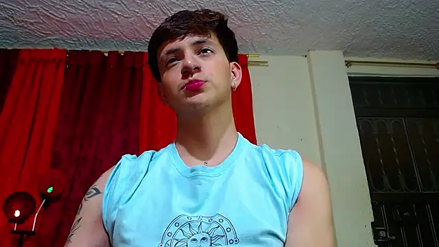 GabyThoms online show from January 5, 2025, 8:54 am