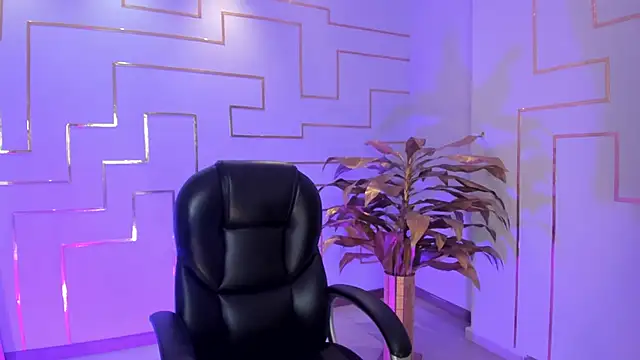 Snapshot of HannahJamesX chatting on September 11, 2025, 5:57 pm HannahJamesX online show from September 11, 2025, 5:57 pm