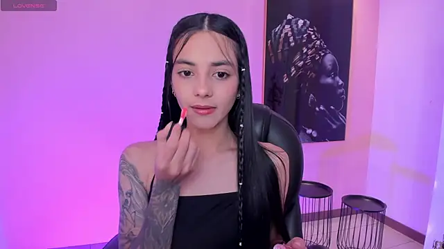 Snapshot of HannahJamesX chatting on September 20, 2025, 6:53 pm HannahJamesX online show from September 20, 2025, 6:53 pm