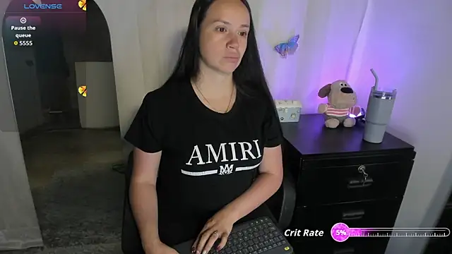 milysauria1 online show from May 15, 2026, 12:34 pm