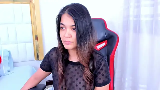 Snapshot of MadelineJackson chatting on December 15, 2024, 2:30 am MadelineJackson online show from December 15, 2024, 2:30 am