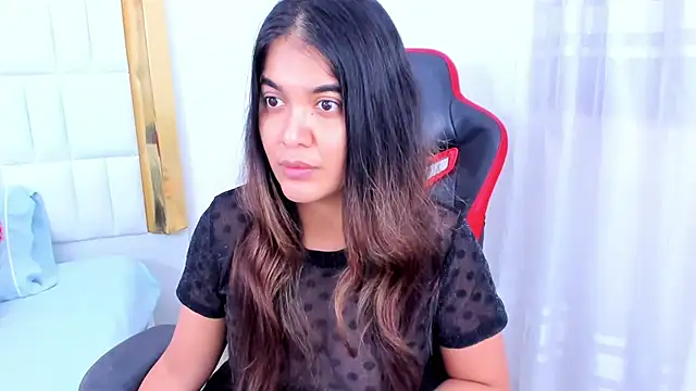 Snapshot of MadelineJackson chatting on December 15, 2024, 6:18 am MadelineJackson online show from December 15, 2024, 6:18 am