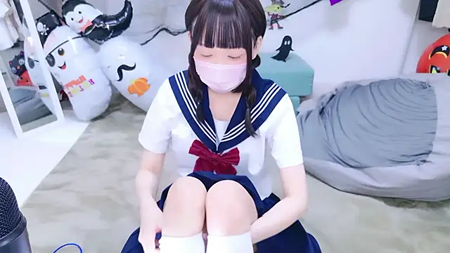 x-naru-x online show from October 30, 2025, 3:35 pm