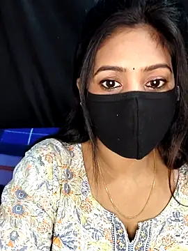 Monalisha G online show from April 3, 2026, 5:33 pm