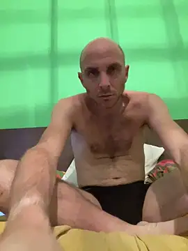 tubfunaske online show from October 28, 2025, 6:43 pm