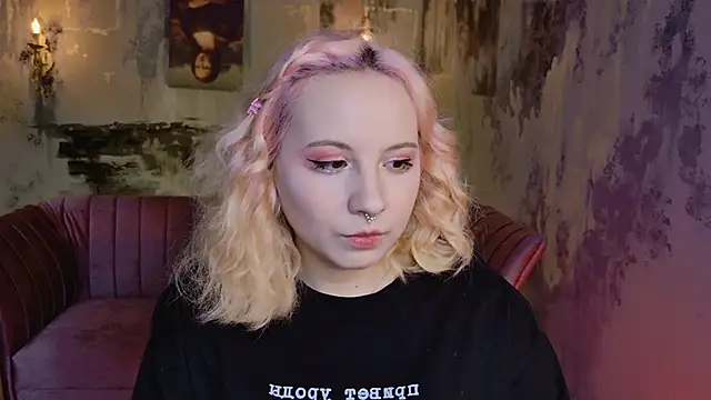 JasmineMilko online show from February 3, 2025, 5:07 am