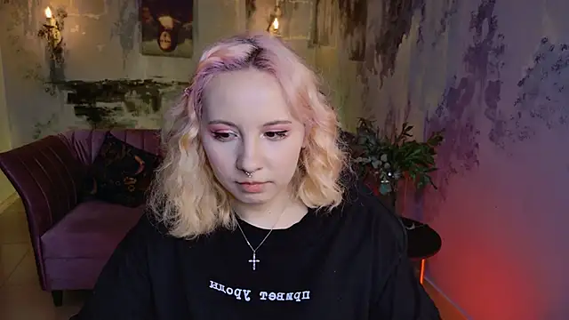 JasmineMilko online show from February 3, 2025, 8:13 am