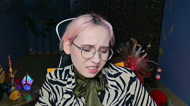 JasmineMilko online show from February 21, 2025, 11:11 am