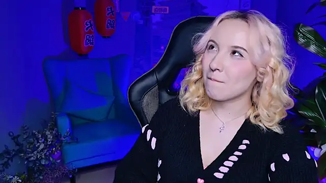 JasmineMilko online show from March 4, 2025, 8:13 am