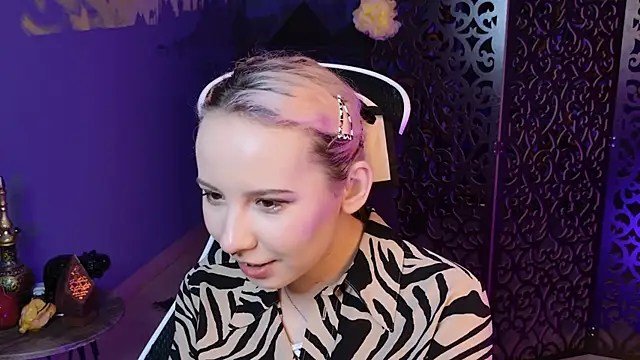 JasmineMilko online show from March 16, 2025, 8:10 am