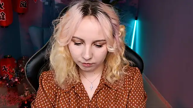 JasmineMilko online show from March 18, 2025, 8:14 am